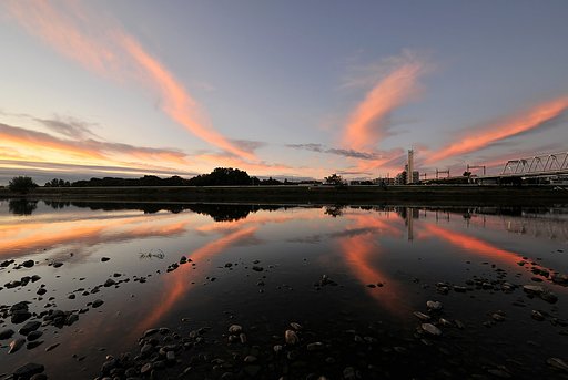 【紅】雲たなびく