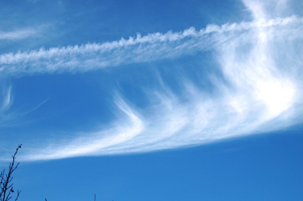 【空】波打つ雲