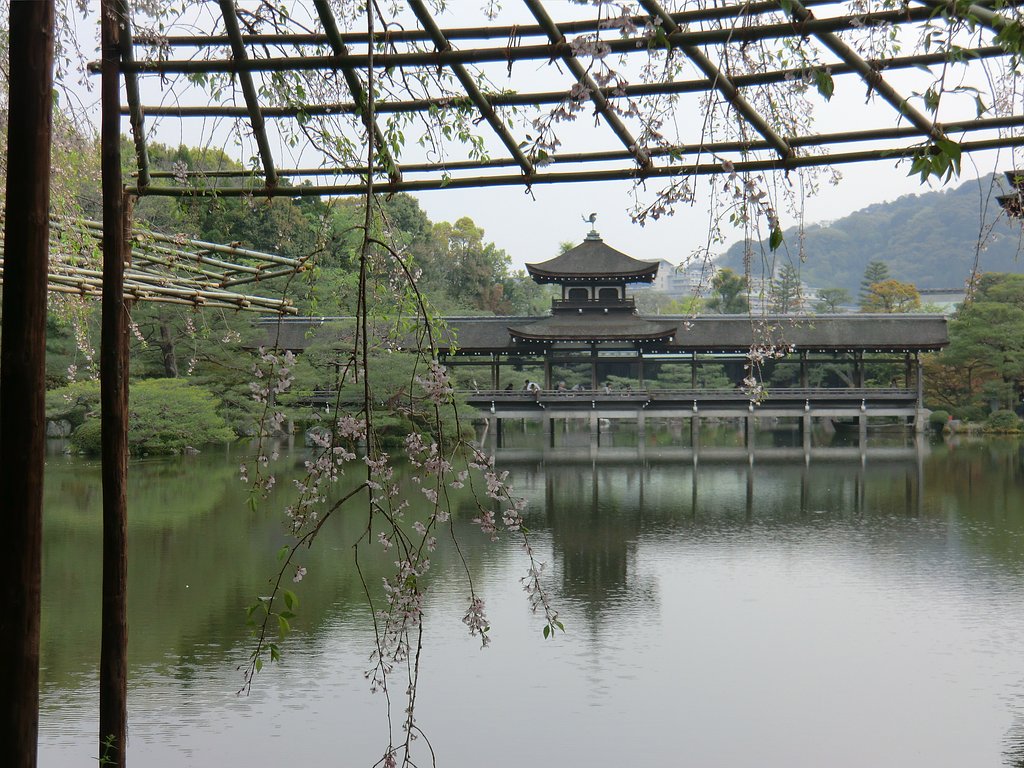 泰平閣（橋殿）