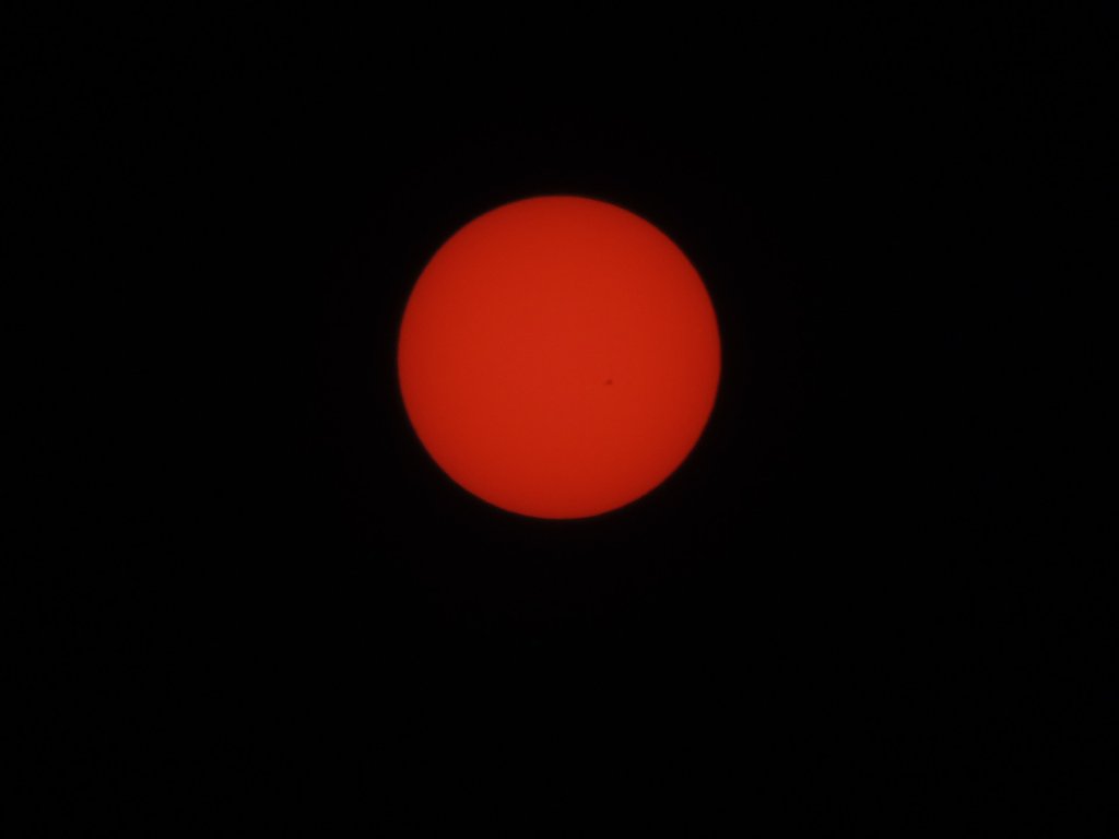 太陽は何色？