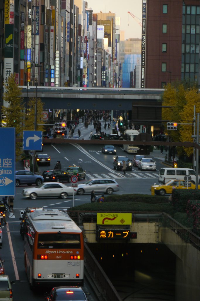 　　◎　暮れの道路　◎