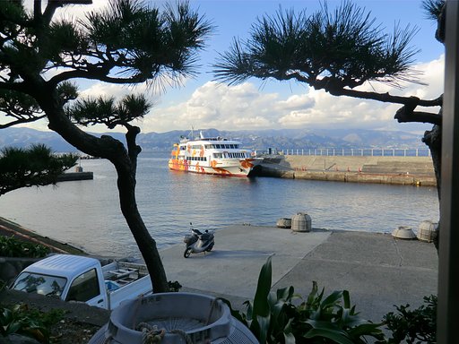 初島港