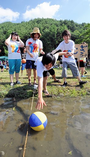 落ちろ〜！　落ちろ〜！　落ちろ〜！