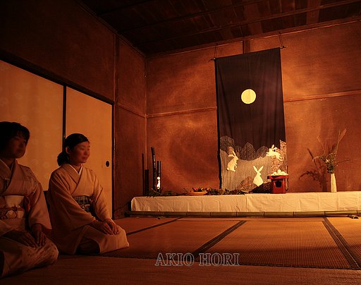中秋の名月の夜。