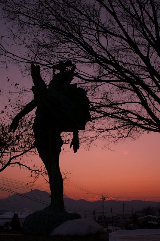 夕焼けとオブジェ