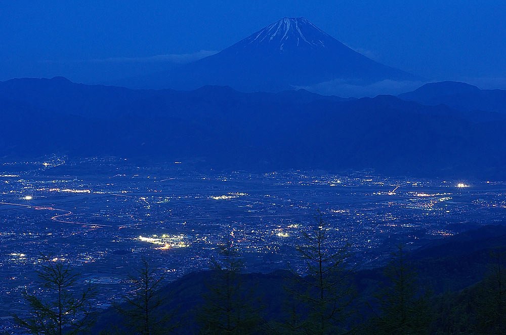 「Ｍ］甘利山より
