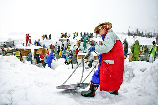 【わびさび】 雪像作り
