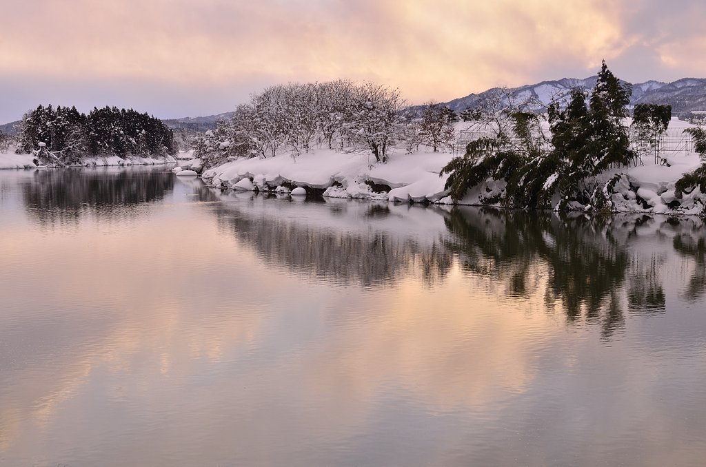 夕焼けと最上川