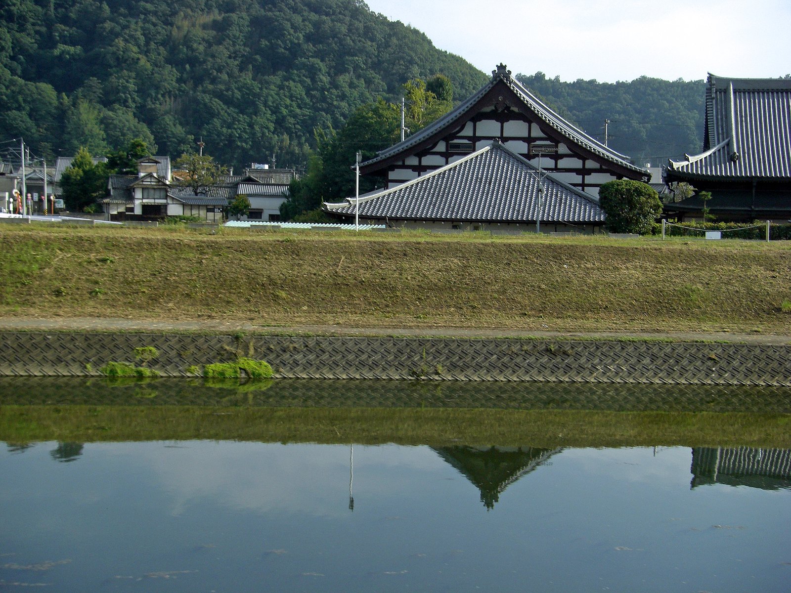 川面の【空】