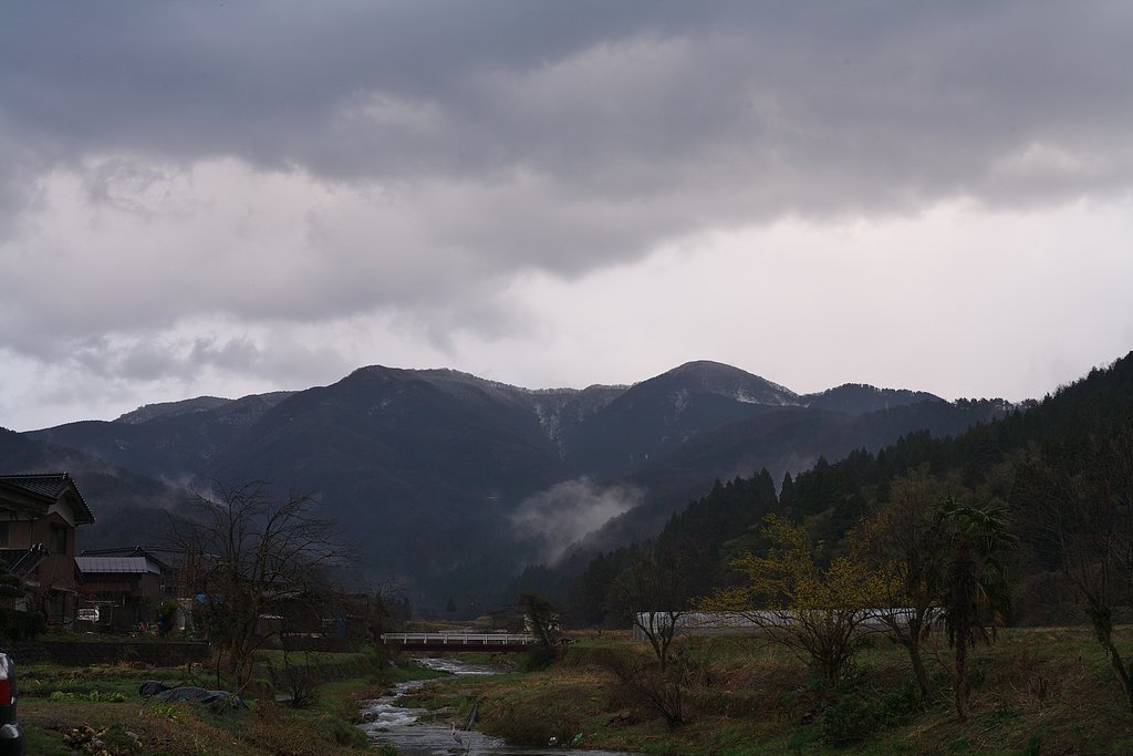 朝日の出の時間は小雨がパラパラ