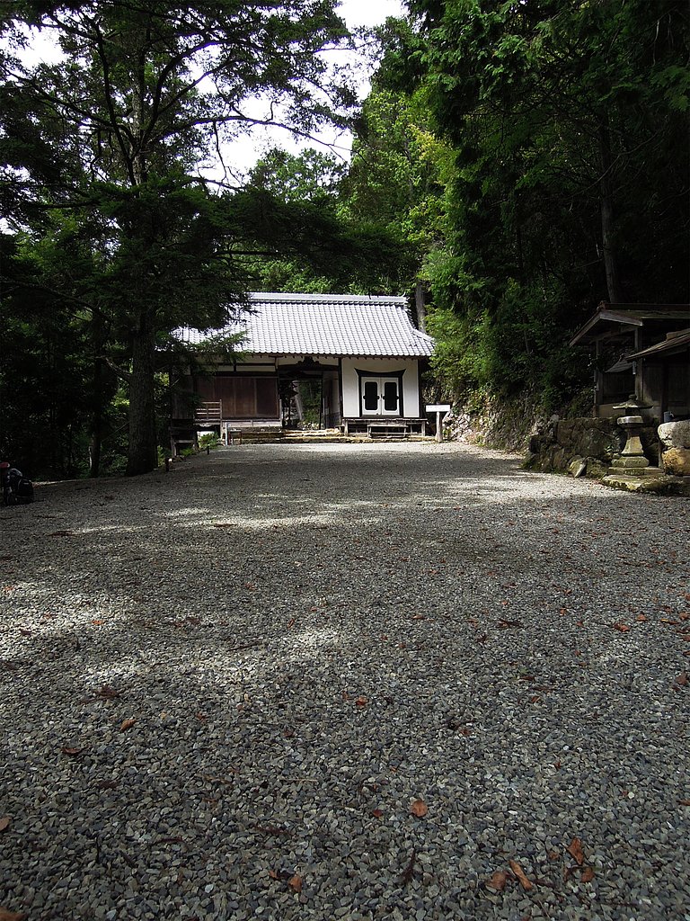 （わびさび）境内