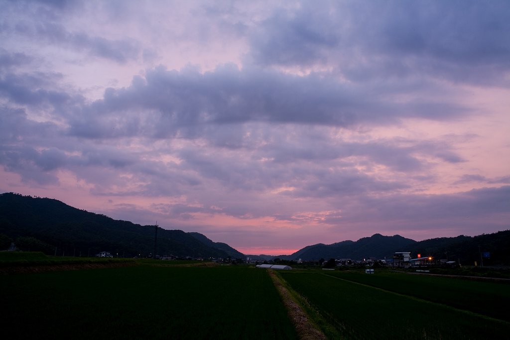 日没後に少しだけ夕焼けに・・。