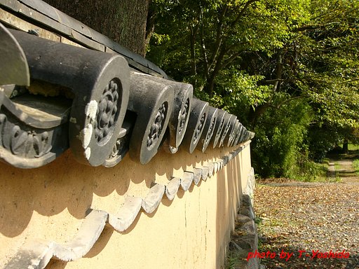 戒壇院　かわら塀