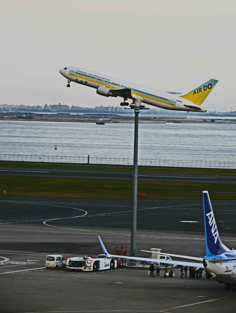 ポールに留まるａｉｒ　ｄｏ