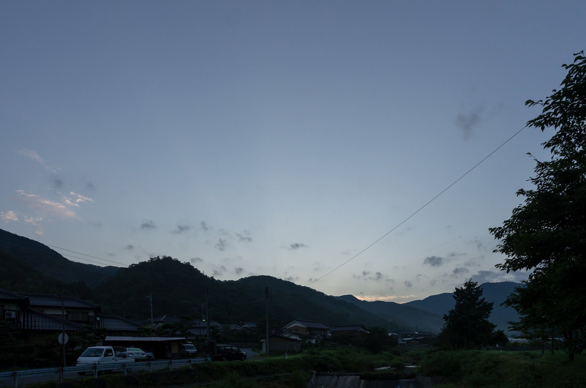 早朝は秋の様に・・。