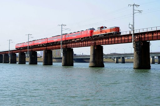 赤い485　廃車回送