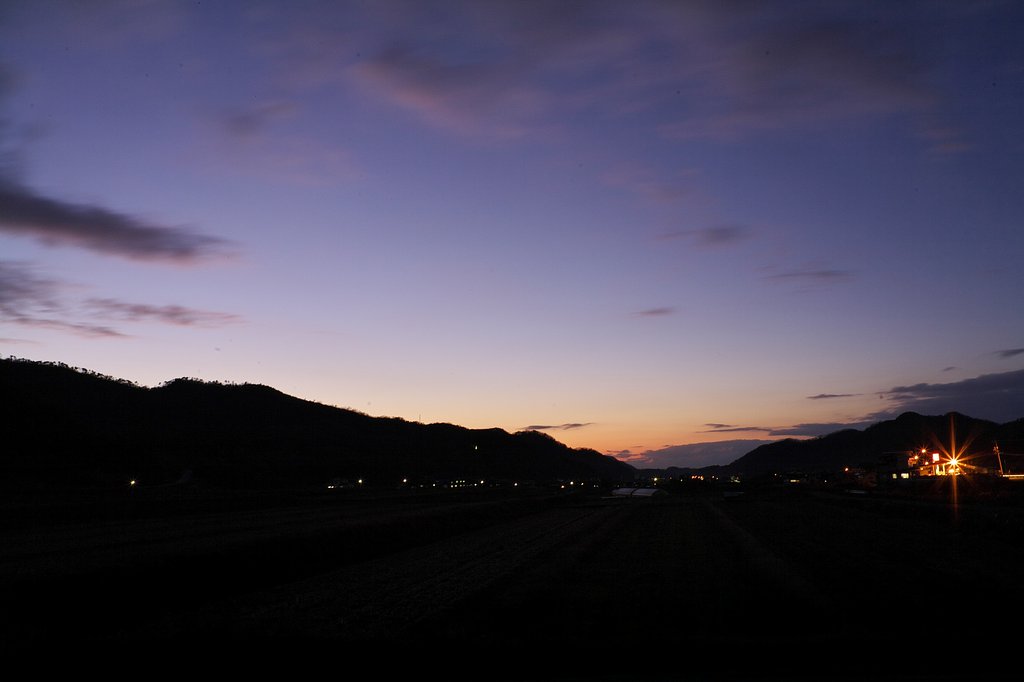 日が暮れてから夕焼に・・