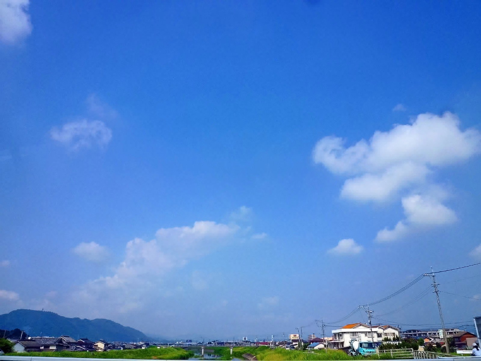 夏空の朝
