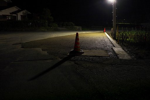 夜の工事現場。