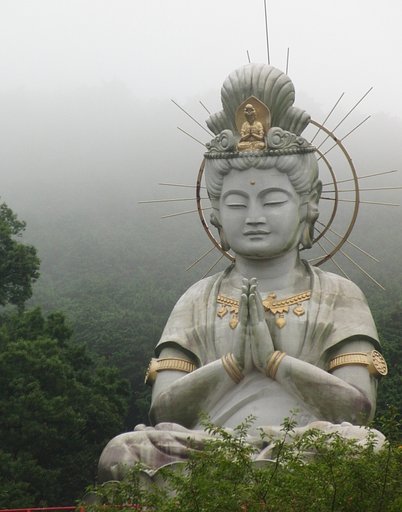 霧中大仏