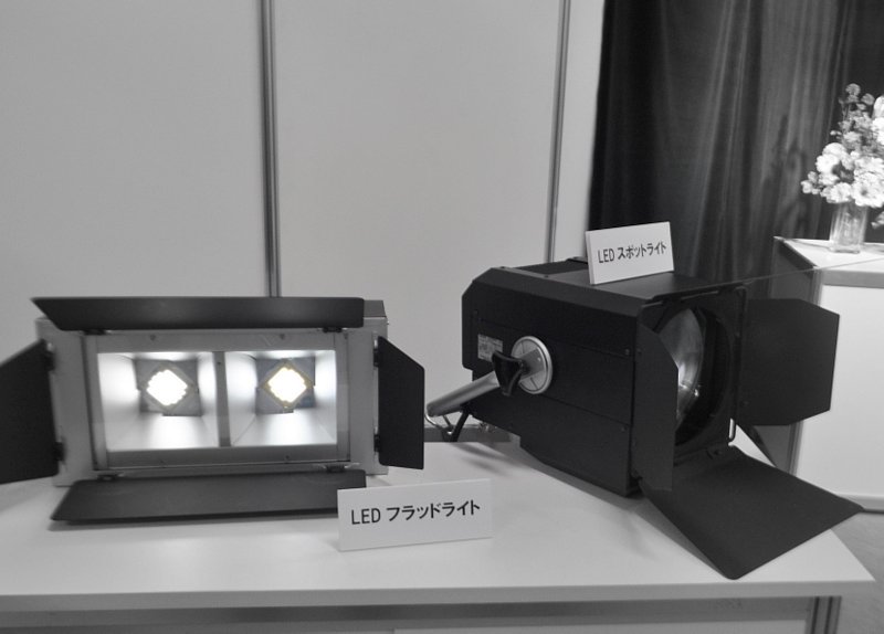 ＬＥＤスポットライトとフラットライト