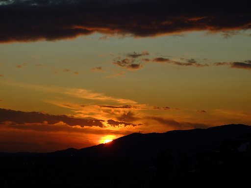 嵐の前の夕景