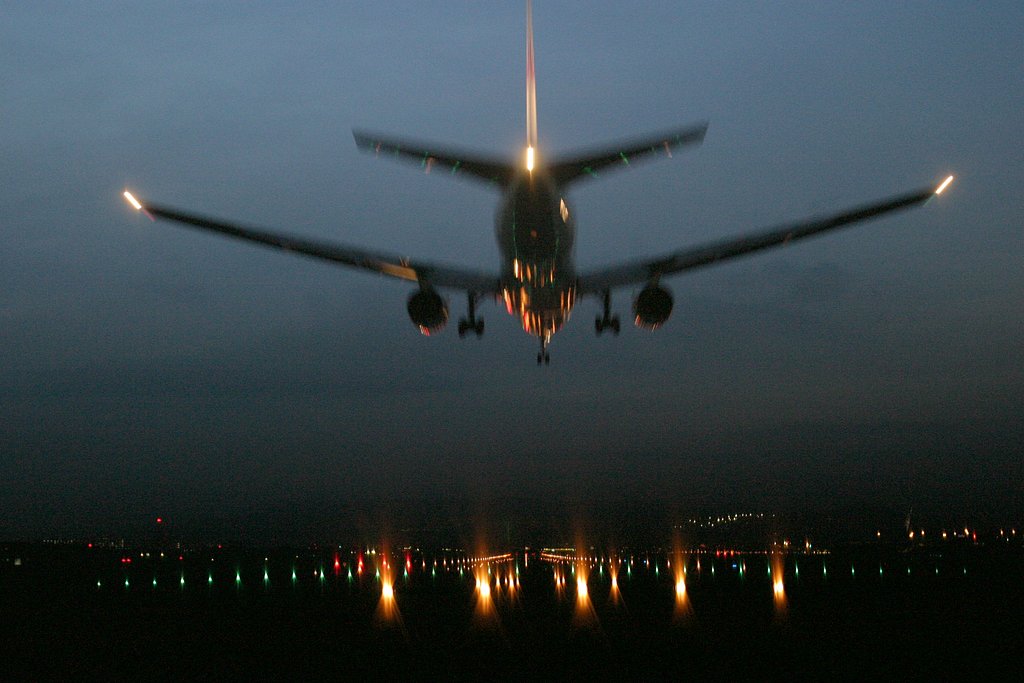 夜間飛行