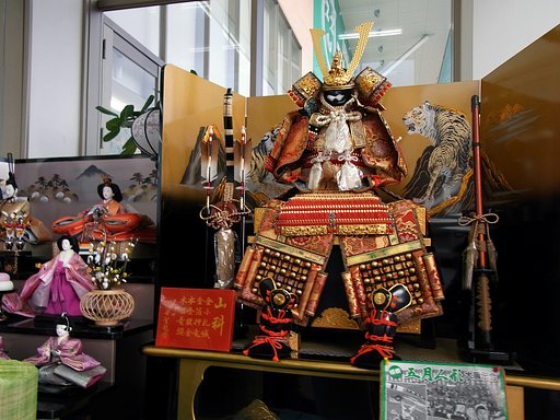 ひな祭りは未だなのに