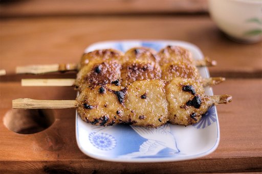 【空】食べ終わった皿を想像してください。