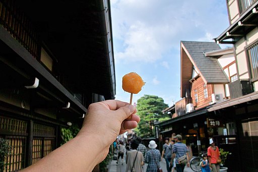 【長】〜く腕を伸ばして