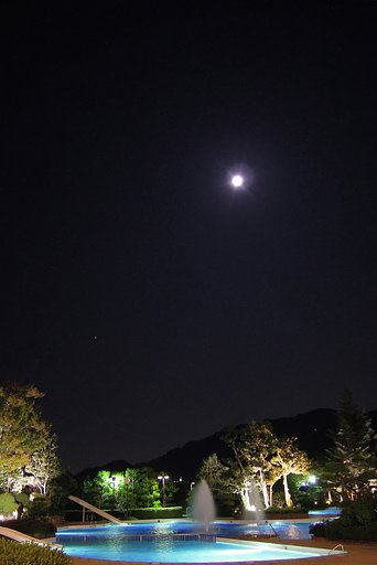 【空】のおっ月さんこんばんわ〜