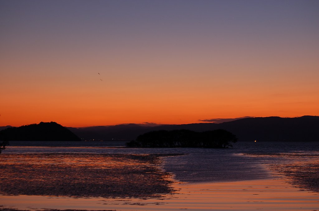 琵琶湖の夕景