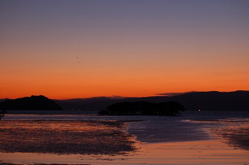 琵琶湖の夕景