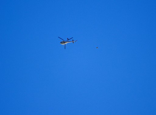 わかるかな〜ぁ...   青【空】にスカイダイブ！！