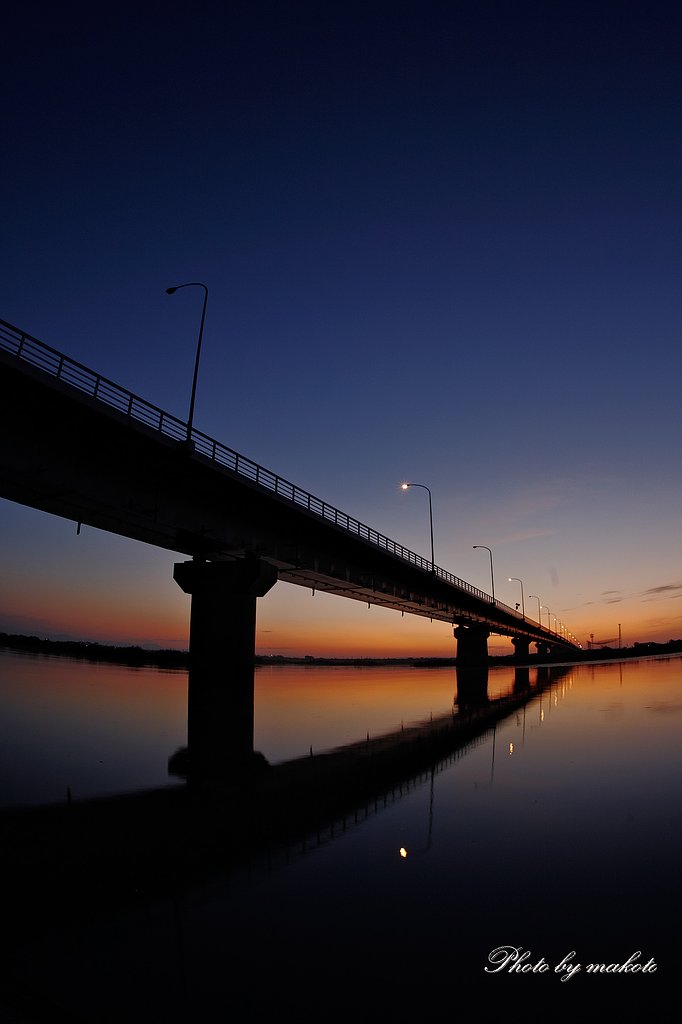 夜明けのBridge