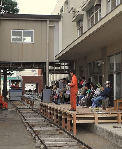 高校内軌道