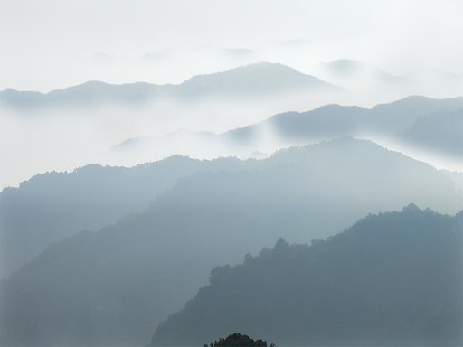 【空】はかすみの彼方に
