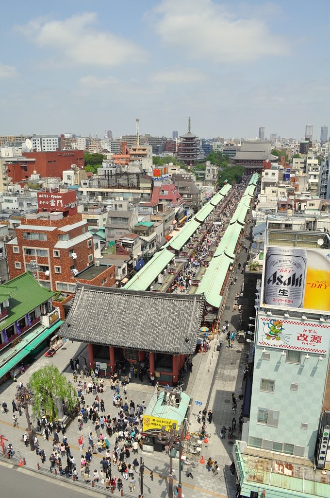 浅草寺仲見世の風景