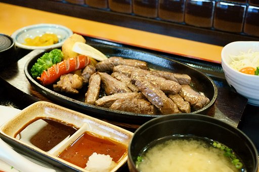 お昼のメニュー