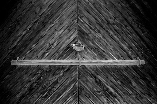 【わびさび】　閂（かんぬき）