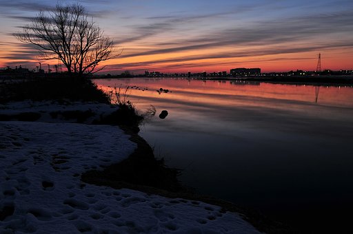 縞模様の夜明け