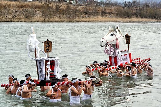 時又初午はだか祭り