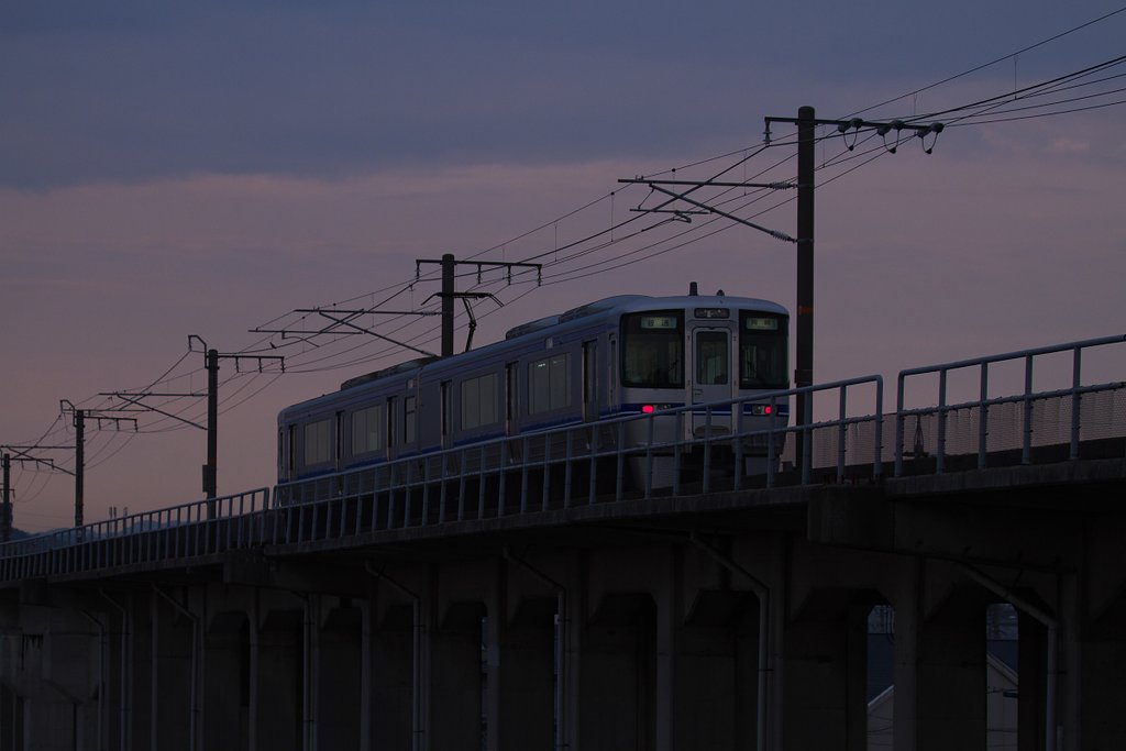 金環食の一番電車