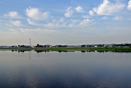 早朝の夏空