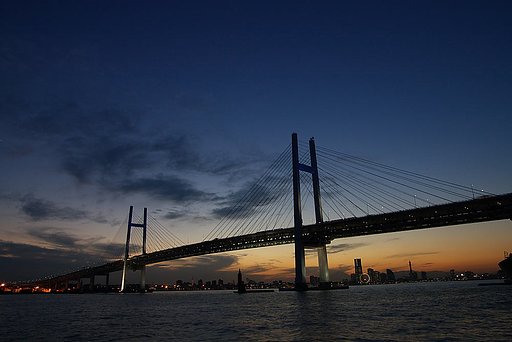 ベイブリッジ