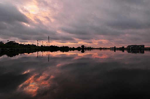 雲の夜明け２