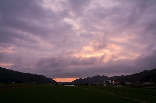 日没後に少しだけ夕焼けに・・。