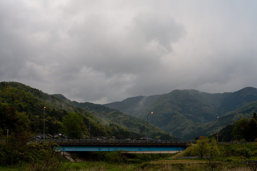 雨がパラリから曇りに。