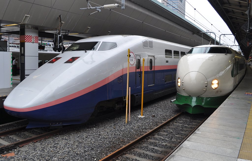 Ｅ１系２階建新幹線車両