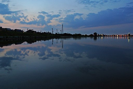 シンメトリーパターンの夜明け